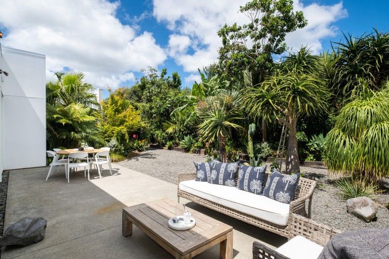 Photo of property in 55 Tuki Tuki Hills Road, Haumoana, 4180