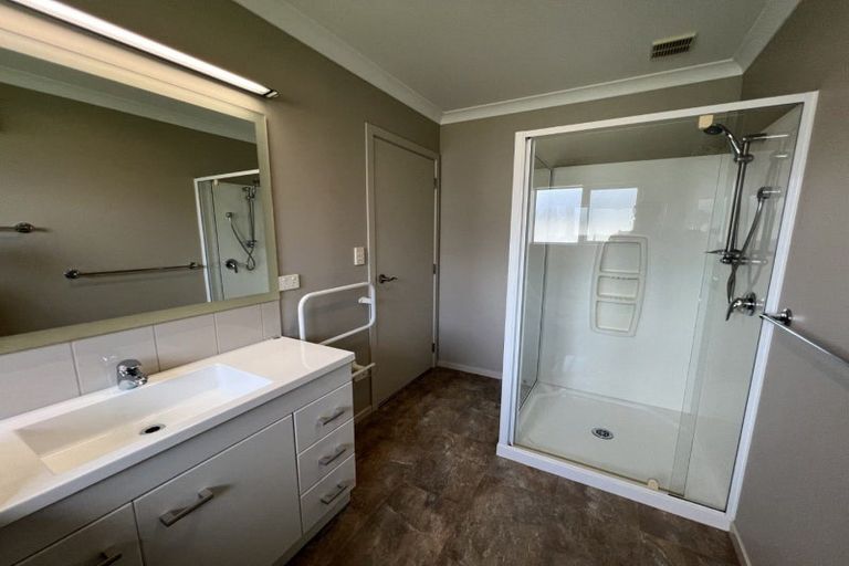 Photo of property in 10 Hokowhitu Court, Hokowhitu, Palmerston North, 4410