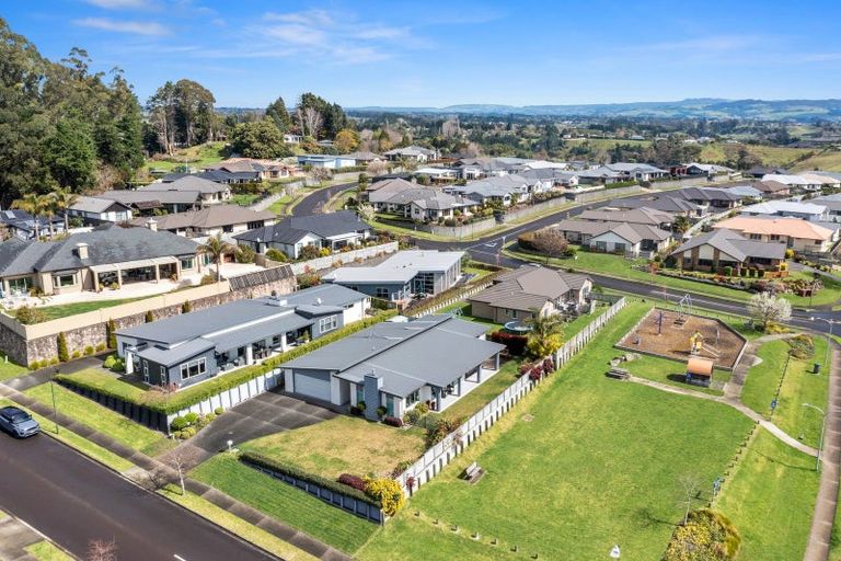 Photo of property in 6 Louise Drive, Ohauiti, Tauranga, 3112