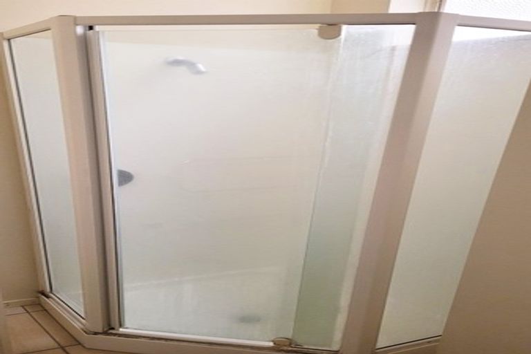 Photo of property in Haight Ashbury House, 2/11a Johnston Street, Wellington Central, Wellington, 6011