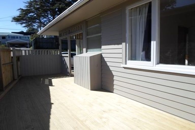 Photo of property in 38 Lyttelton Avenue, Forrest Hill, Auckland, 0620