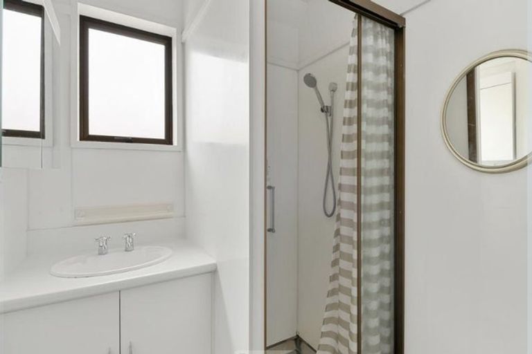 Photo of property in 77a Abberley Crescent, St Albans, Christchurch, 8014