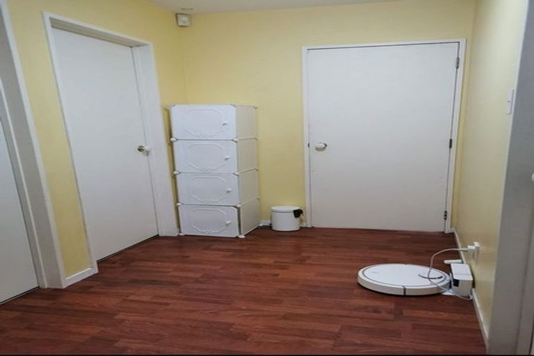 Photo of property in 1/6 Carlisle Road, Browns Bay, Auckland, 0630