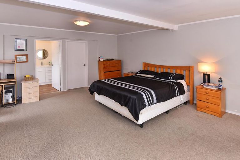 Photo of property in 24 Magnolia Avenue, Opaheke, Papakura, 2113