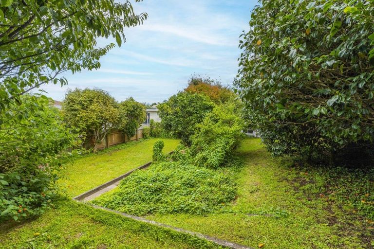 Photo of property in 1 Huia Road, Raumati Beach, Paraparaumu, 5032