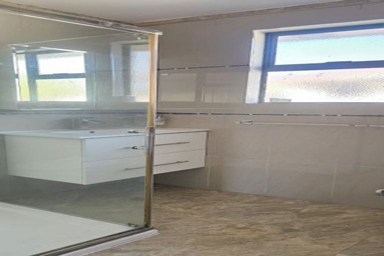 Photo of property in 51 Swaffield Road, Papatoetoe, Auckland, 2025