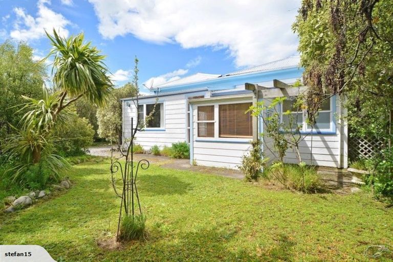 Photo of property in 3 Hickson Street, Featherston, 5710