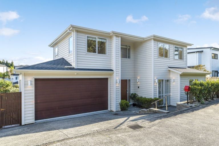 Photo of property in 5 Moko Lane, Greenhithe, Auckland, 0632