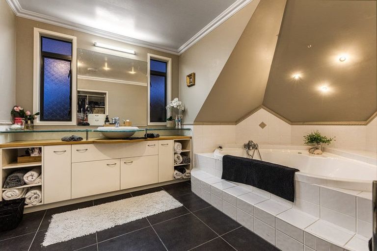 Photo of property in 9 Tiffany Close, Totara Park, Auckland, 2019