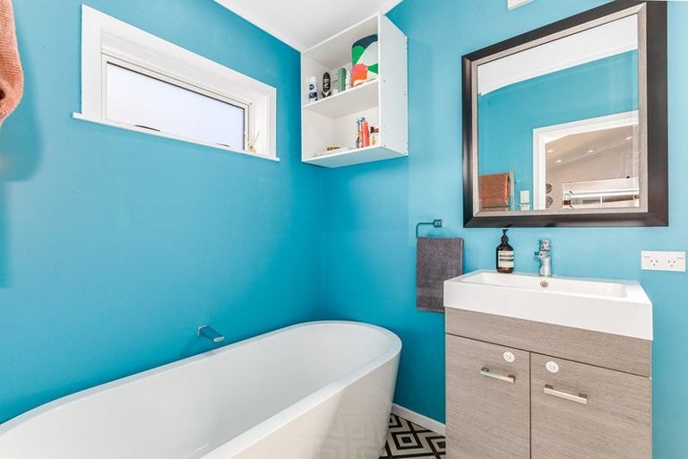 Photo of property in 37 Humber Street, Island Bay, Wellington, 6023