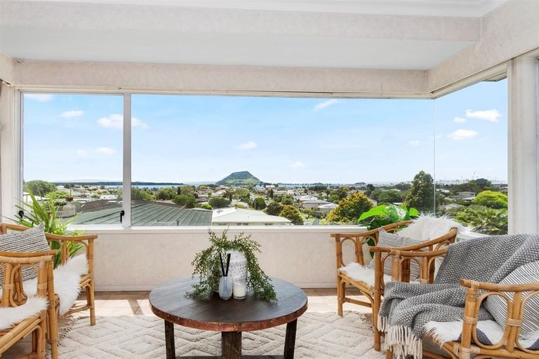 Photo of property in 4 Mana Street, Otumoetai, Tauranga, 3110