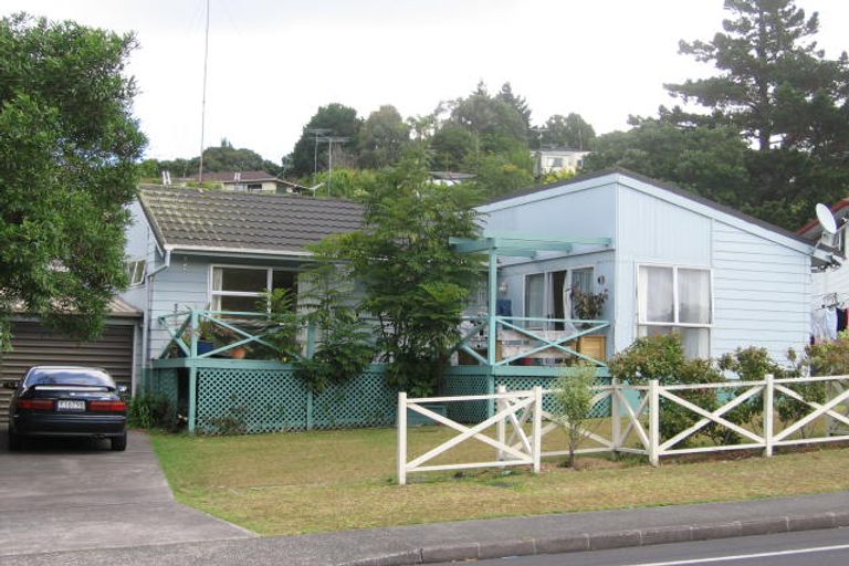 Photo of property in 47 Trias Road, Totara Vale, Auckland, 0629