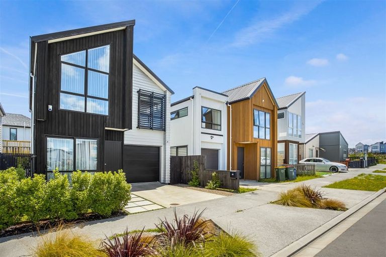 Photo of property in 81 Matakohe Road, Westgate, Auckland, 0814