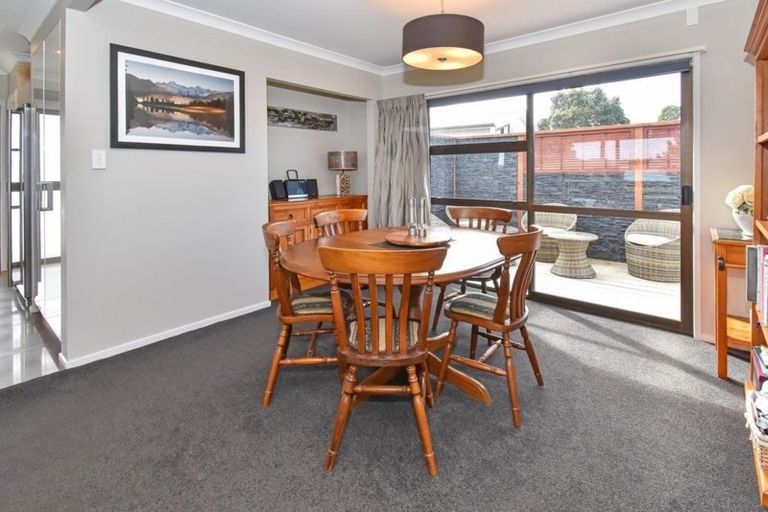 Photo of property in 19 Stella Drive, Clarks Beach, 2122