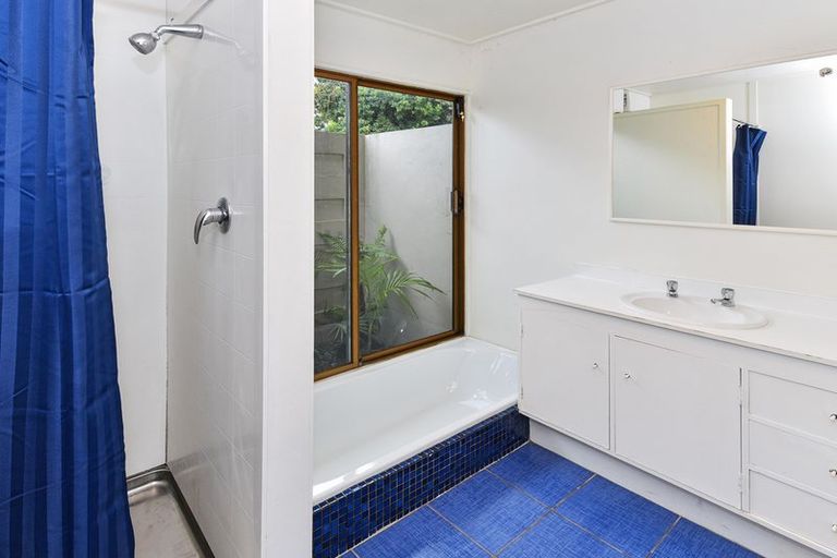 Photo of property in 24 Magnolia Avenue, Opaheke, Papakura, 2113