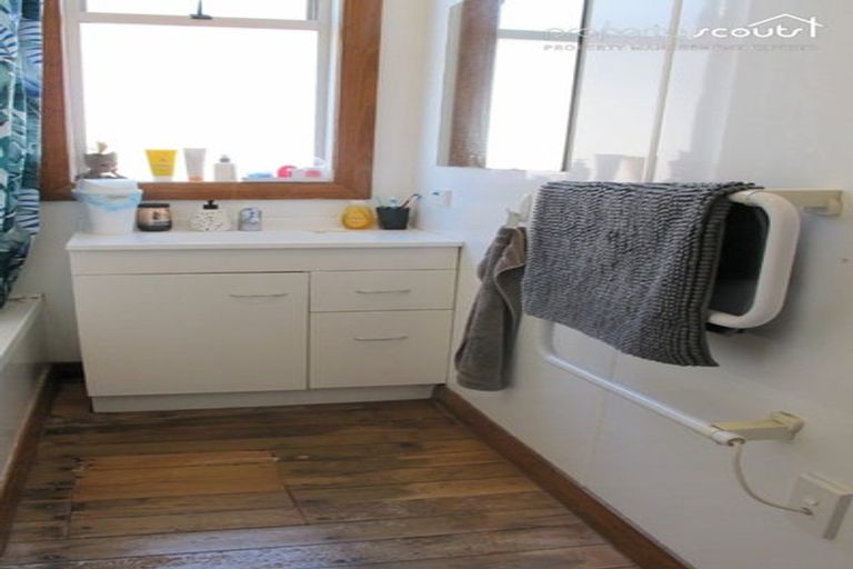 Photo of property in 180 Melbourne Street, South Dunedin, Dunedin, 9012