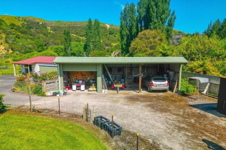 Photo of property in 1036 State Highway 4, Parikino, Wanganui, 4573
