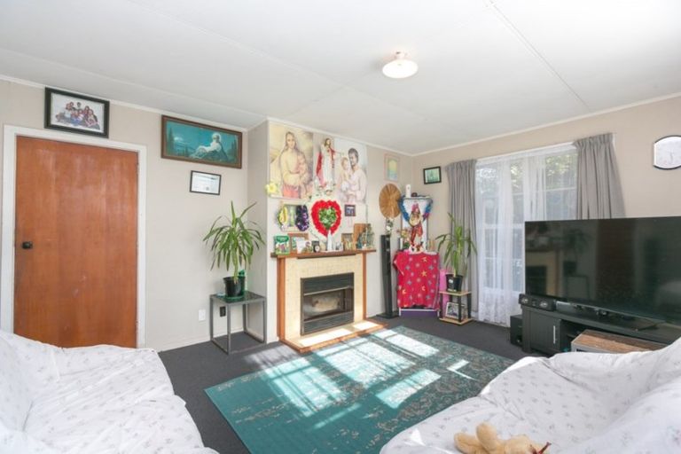 Photo of property in 90 Huatoki Street, Vogeltown, New Plymouth, 4310