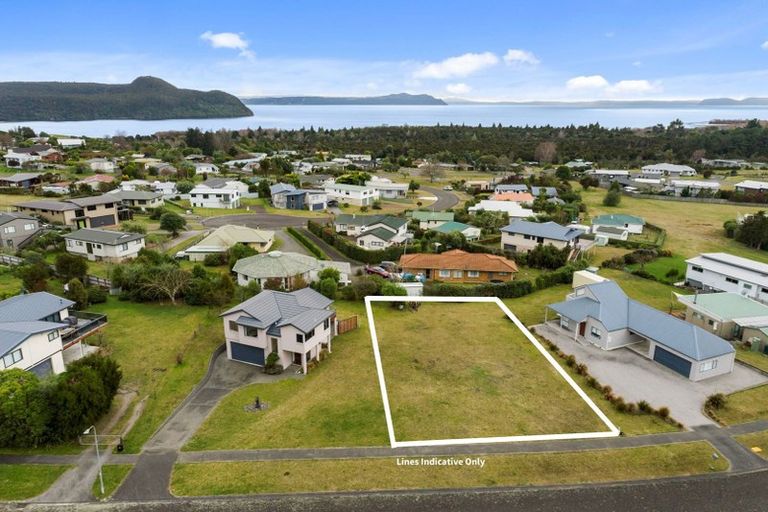 Photo of property in 48 Kahotea Drive, Motuoapa, 3382