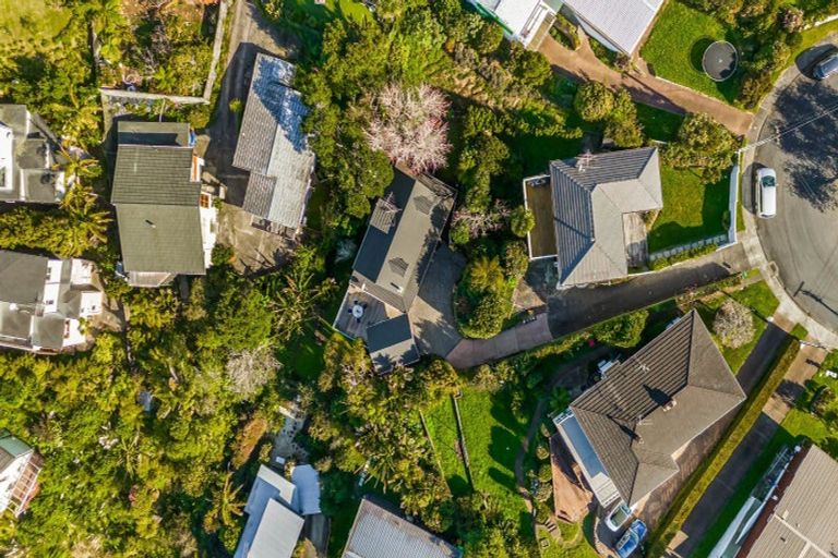 Photo of property in 2/2 Elizabeth Place, Mairangi Bay, Auckland, 0630