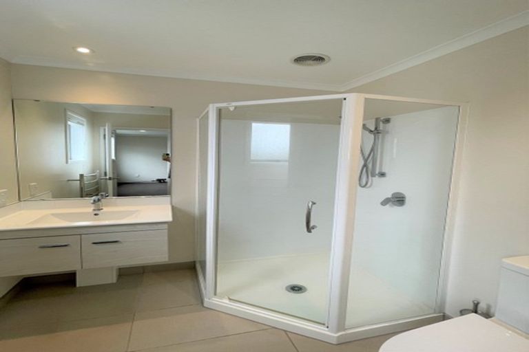 Photo of property in 18 Harvard Street, Hobsonville, Auckland, 0616