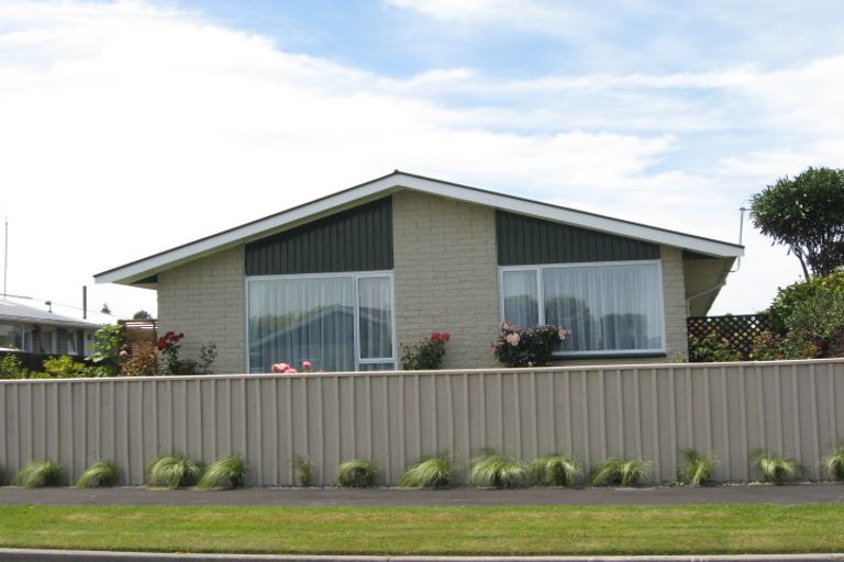 Photo of property in 14 Belmont Street, Avondale, Christchurch, 8061