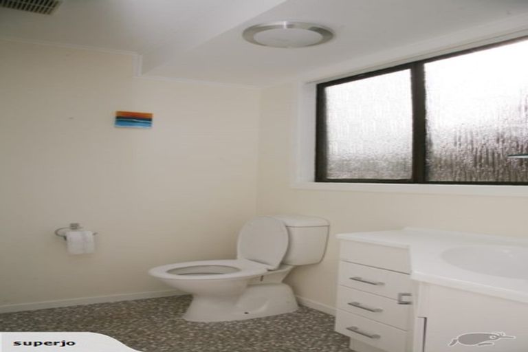 Photo of property in 10 Wedgewood Grove, Raumati Beach, Paraparaumu, 5032