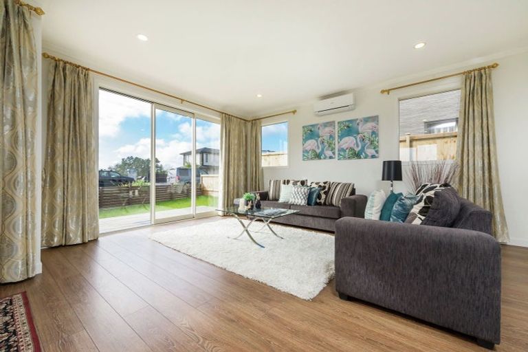 Photo of property in 48 Bounty Road, Long Bay, Auckland, 0630