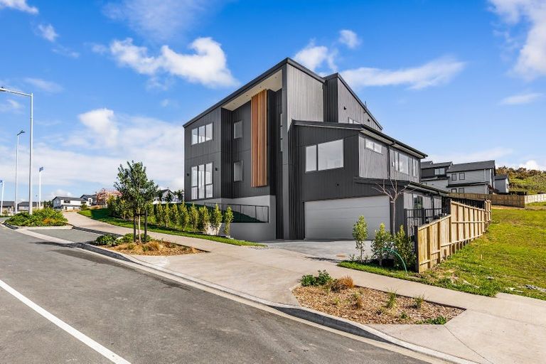 Photo of property in 20 Kikorangi Drive, Wainui, 0992