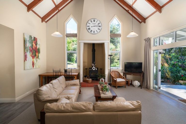 Photo of property in 8 Ramsay Drive, Acacia Bay, Taupo, 3385