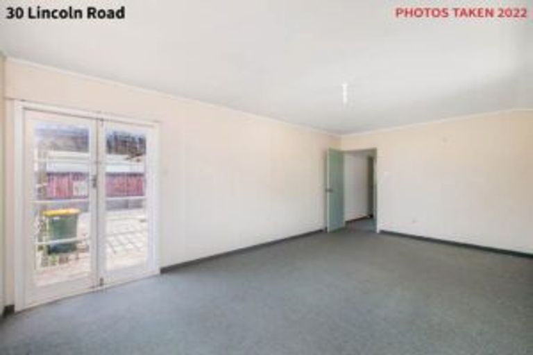 Photo of property in 30 Lincoln Road, Henderson, Auckland, 0610