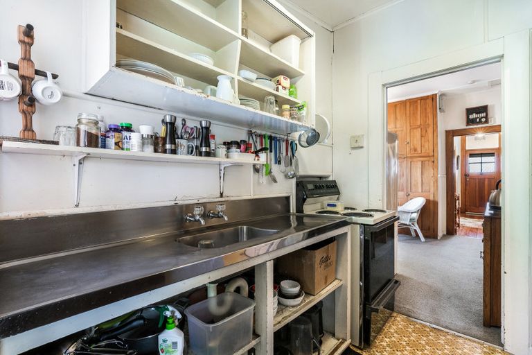 Photo of property in 2 Liverpool Street, Tuakau, 2121