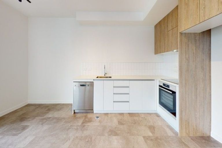 Photo of property in 4/67 Tiketike Way, Brooklyn, Wellington, 6021