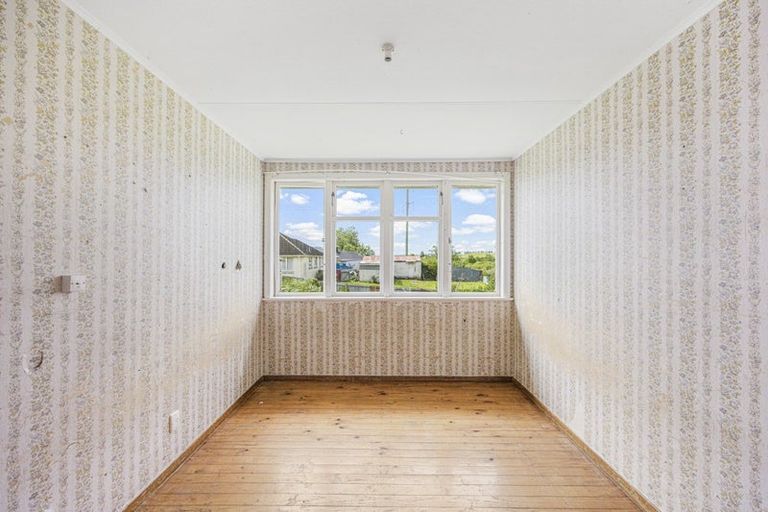 Photo of property in 19 Te Wheoro Street, Meremere, Mercer, 2474