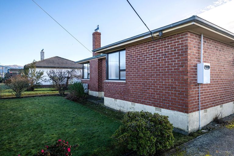 Photo of property in 11 Rugby Street, Waimate, 7924