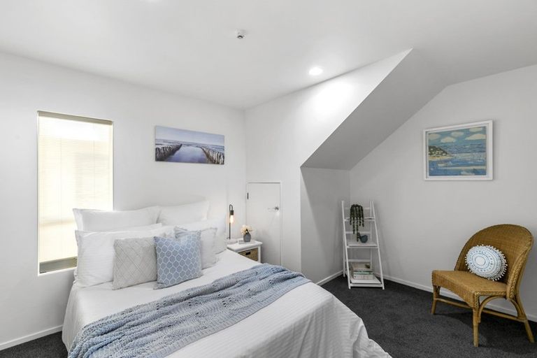 Photo of property in Metro Apartments, 5/220 Thorndon Quay, Pipitea, Wellington, 6011