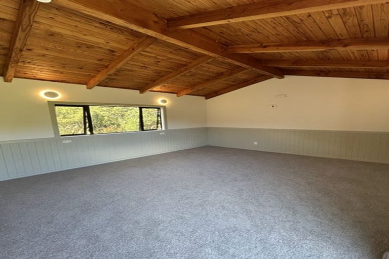 Photo of property in 298b Paekakariki Hill Road, Paekakariki Hill, Porirua, 5381