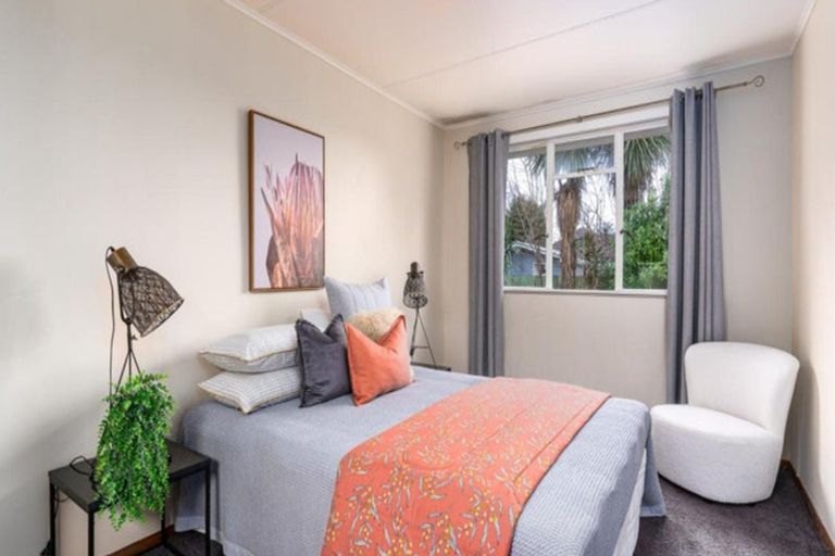 Photo of property in 26 Ashford Avenue, Hokowhitu, Palmerston North, 4410