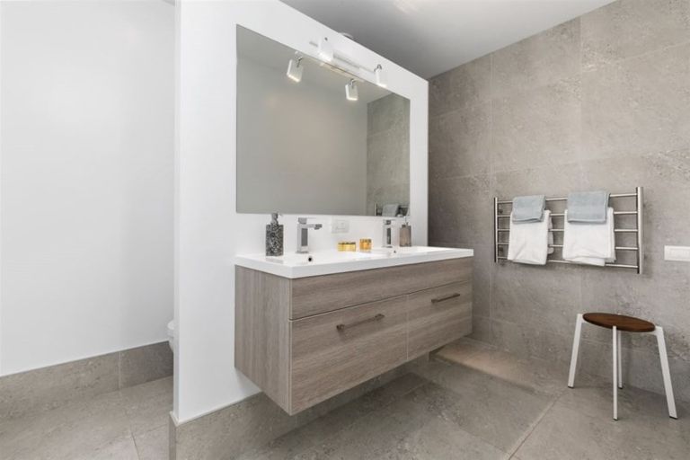 Photo of property in 60 Kings Avenue, Matua, Tauranga, 3110