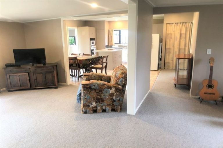 Photo of property in 7 Meadow Drive, Whitianga, 3510