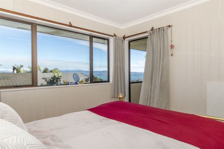 Photo of property in 1 Ruamoana Place, Omokoroa, 3114