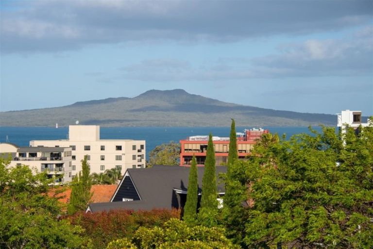 Photo of property in 23 Killarney Street, Takapuna, Auckland, 0622