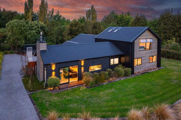 Photo of property in 40 Lacebark Drive, Kinloch, Taupo, 3377