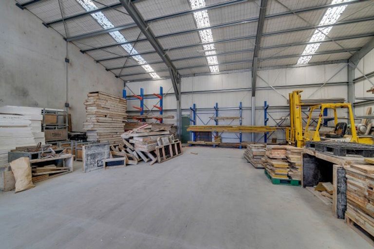 Photo of property in 120 Mairehau Road, Marshland, Christchurch, 8083