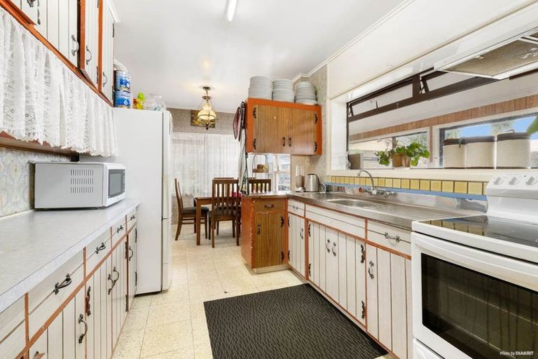 Photo of property in 8 Royton Avenue, Mangere East, Auckland, 2024