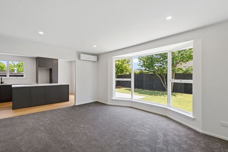 Photo of property in 2/225 Greers Road, Bryndwr, Christchurch, 8053