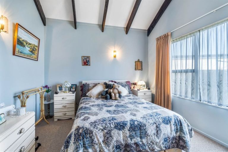 Photo of property in 2/49 Hay Street, Bromley, Christchurch, 8062