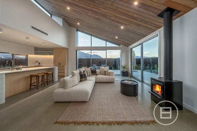 Photo of property in 3 Packer Road, Wanaka, 9382