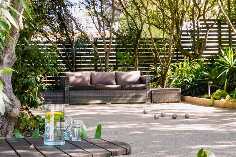 Photo of property in 4 Frances Street, Waikanae Beach, Waikanae, 5036