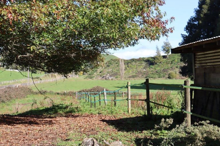 Photo of property in 1098 Makuri Road, Huiroa, Stratford, 4392